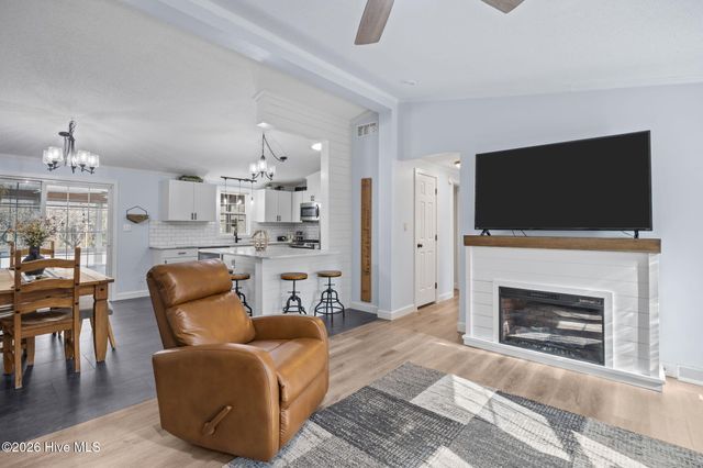 407 Maplewood Drive NW, Calabash, NC 28467