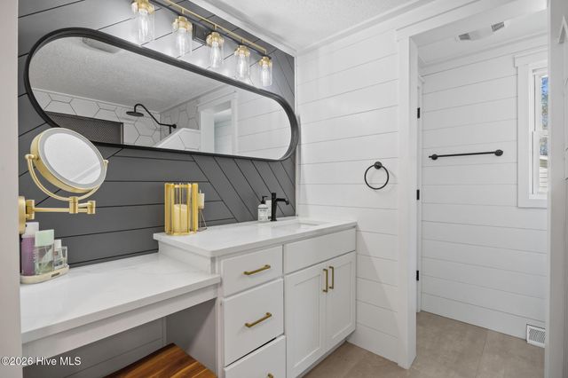 407 Maplewood Drive NW, Calabash, NC 28467