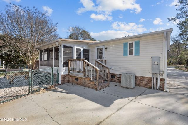 407 Maplewood Drive NW, Calabash, NC 28467