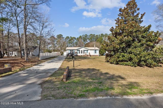 407 Maplewood Drive NW, Calabash, NC 28467