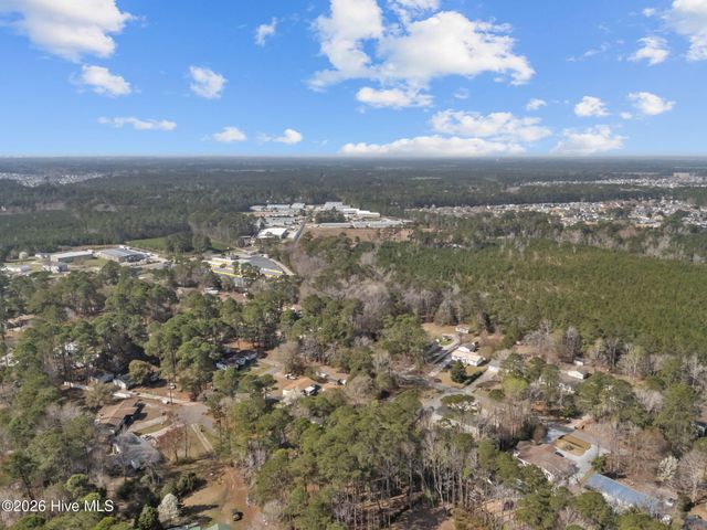407 Maplewood Drive NW, Calabash, NC 28467