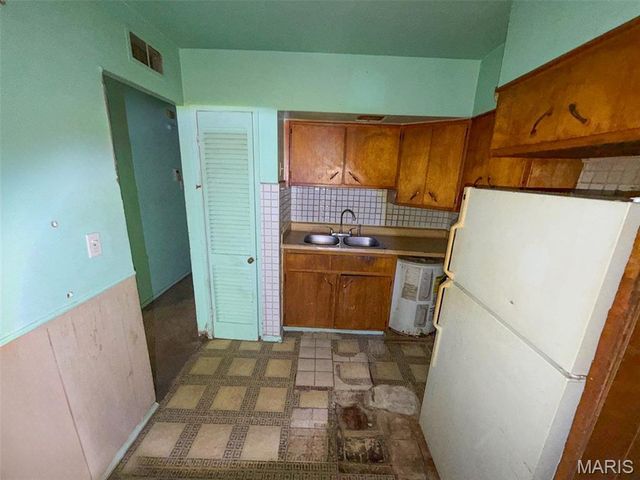 21 Agnes Drive, Cahokia, IL 62206