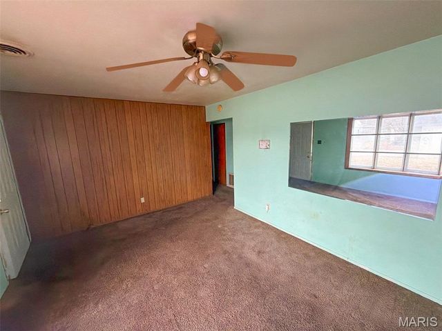 21 Agnes Drive, Cahokia, IL 62206