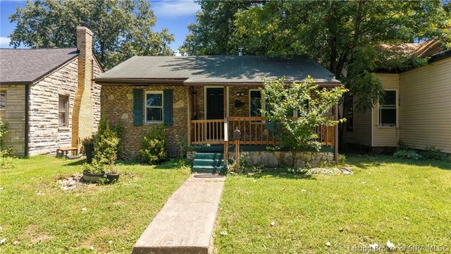 1124 Virginia Avenue S, Clarksville, IN 47129