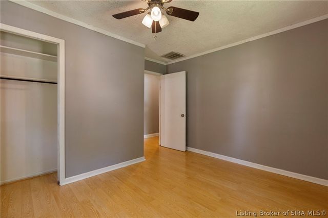 1124 Virginia Avenue S, Clarksville, IN 47129