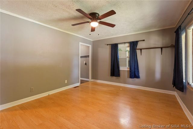1124 Virginia Avenue S, Clarksville, IN 47129