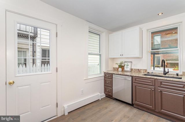 510 W CHESTNUT ST, Lancaster, PA 17603