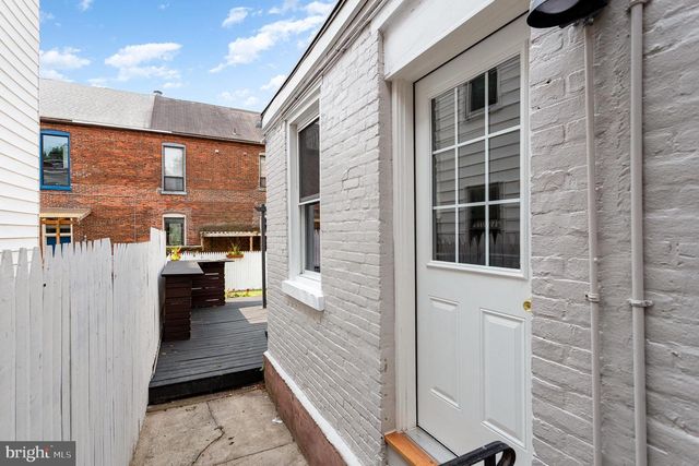 510 W CHESTNUT ST, Lancaster, PA 17603