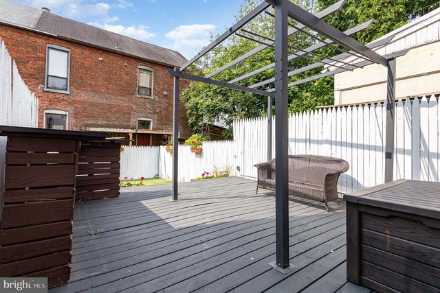 510 W CHESTNUT ST, Lancaster, PA 17603