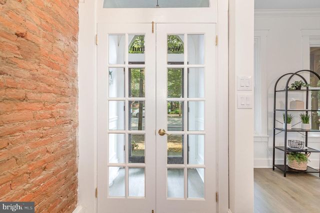 510 W CHESTNUT ST, Lancaster, PA 17603