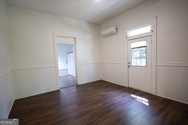285 E Main Street, Forsyth, GA 31029