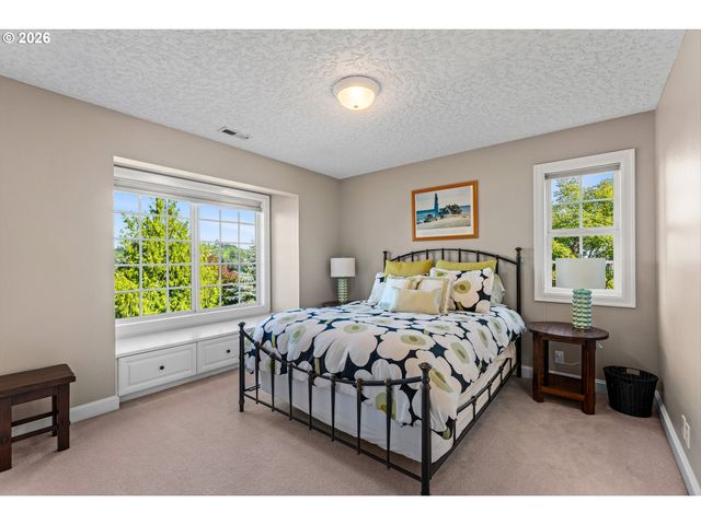 11006 Se 119TH Ct, Happy Valley, OR 97086