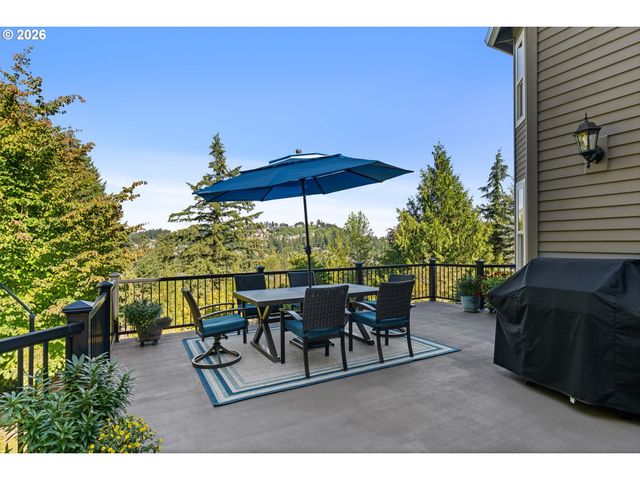 11006 Se 119TH Ct, Happy Valley, OR 97086