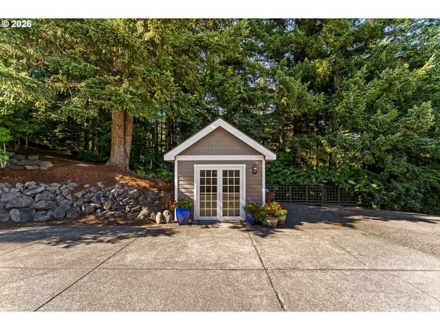 11006 Se 119TH Ct, Happy Valley, OR 97086