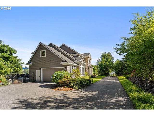 11006 Se 119TH Ct, Happy Valley, OR 97086