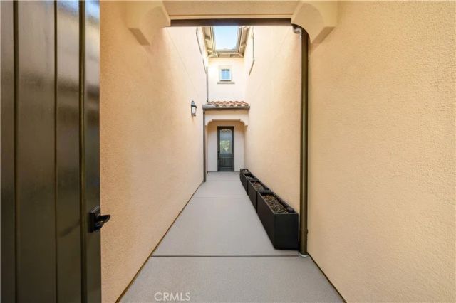 126 Sunnyside, Irvine, CA 92618