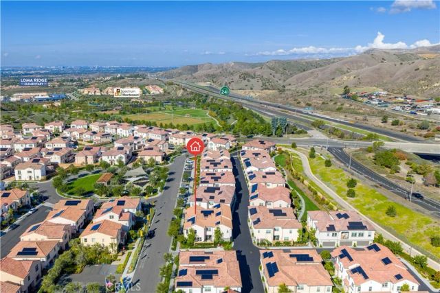 126 Sunnyside, Irvine, CA 92618