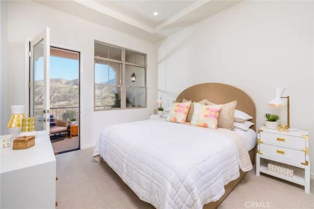 126 Sunnyside, Irvine, CA 92618