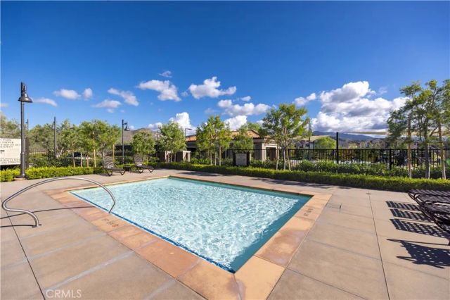 126 Sunnyside, Irvine, CA 92618