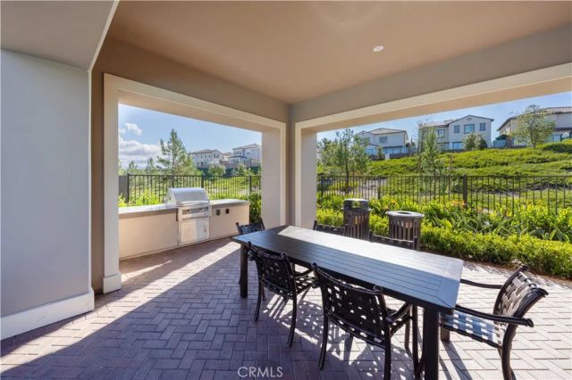 126 Sunnyside, Irvine, CA 92618