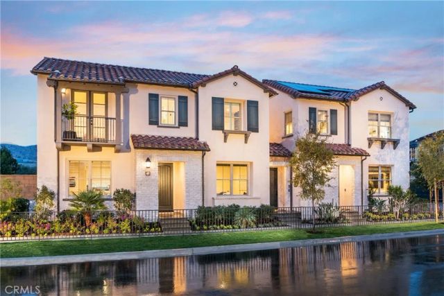 126 Sunnyside, Irvine, CA 92618