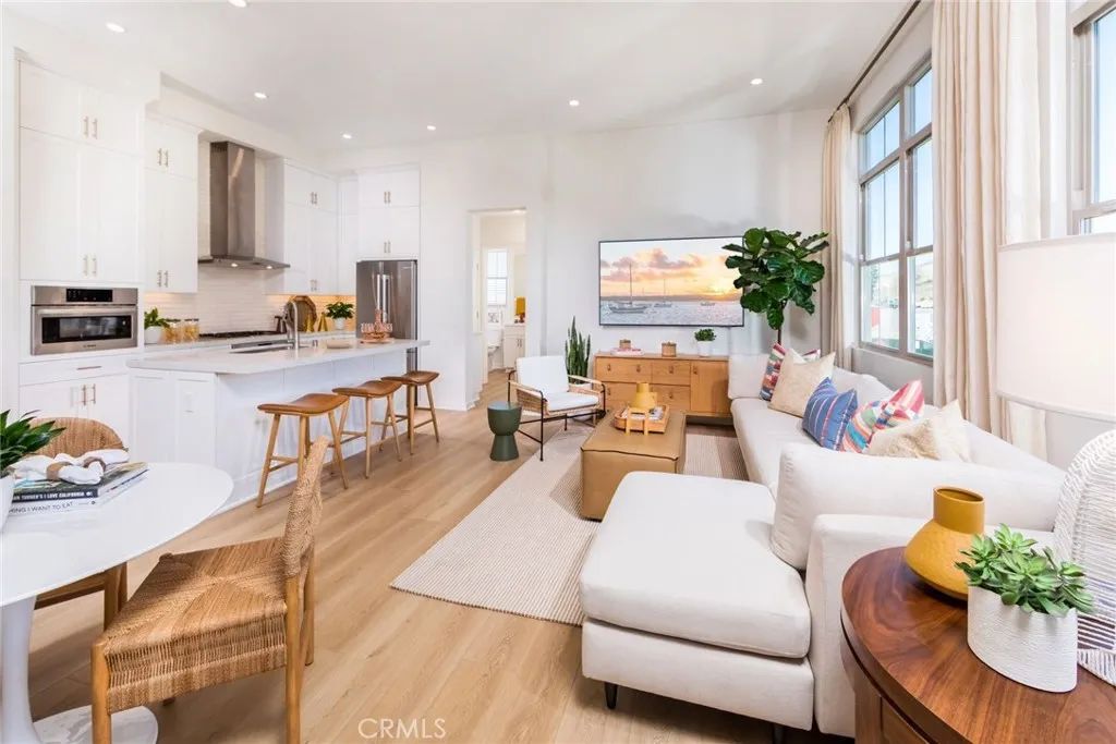 126 Sunnyside, Irvine, CA 92618