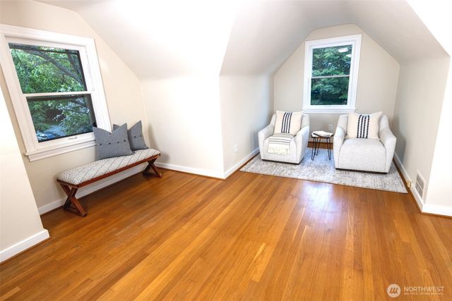 1403 2nd Avenue N, Seattle, WA 98109