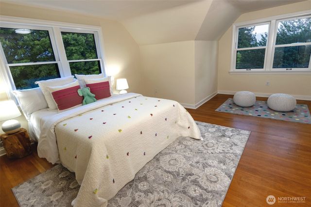 1403 2nd Avenue N, Seattle, WA 98109