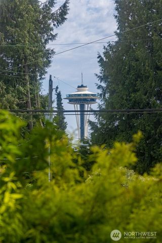 1403 2nd Avenue N, Seattle, WA 98109