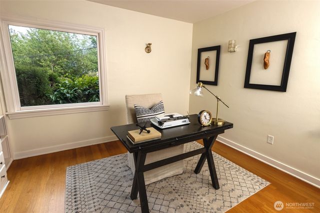 1403 2nd Avenue N, Seattle, WA 98109