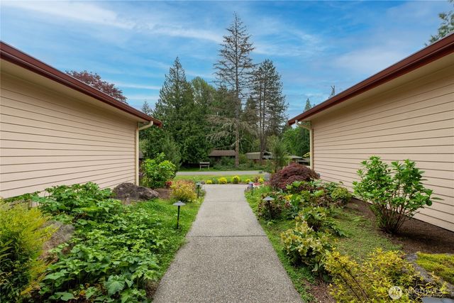 14615 205th Avenue SE, Renton, WA 98059