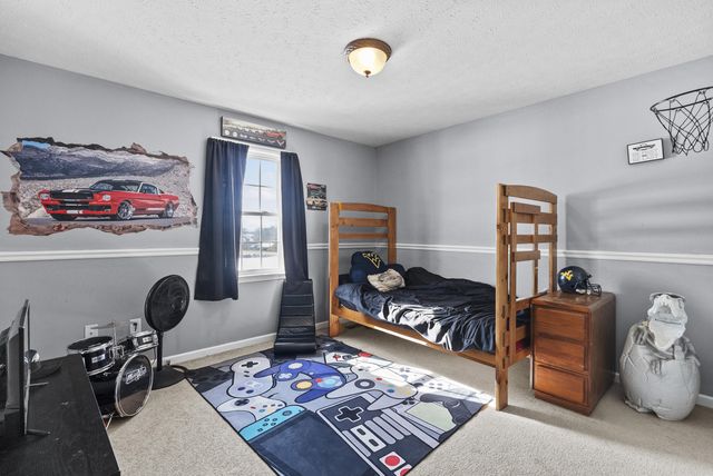 2305 Smith Mountain Lake PKWY, Huddleston, VA 24104