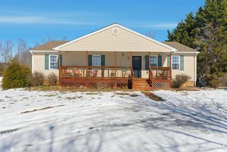 2305 Smith Mountain Lake PKWY, Huddleston, VA 24104