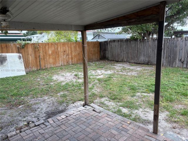 2515 Wiley Ct, Hollywood, FL 33020