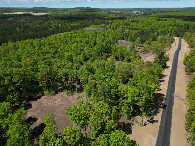 1060 E Solaris Way, Maple City, MI 49664