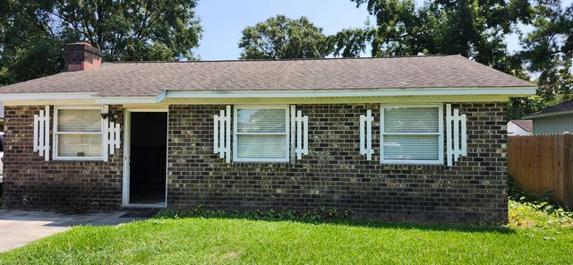 12 Ferncliff Way, Goose Creek, SC 29445