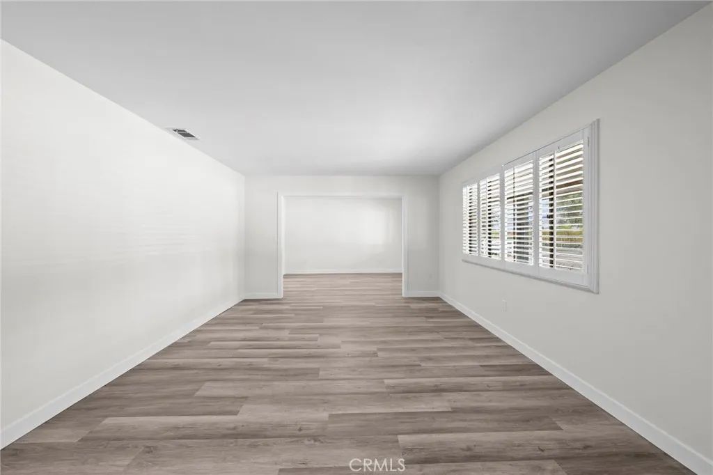 Image 6 of property listing at 27265 Hemet Street, Hemet, CA 92544