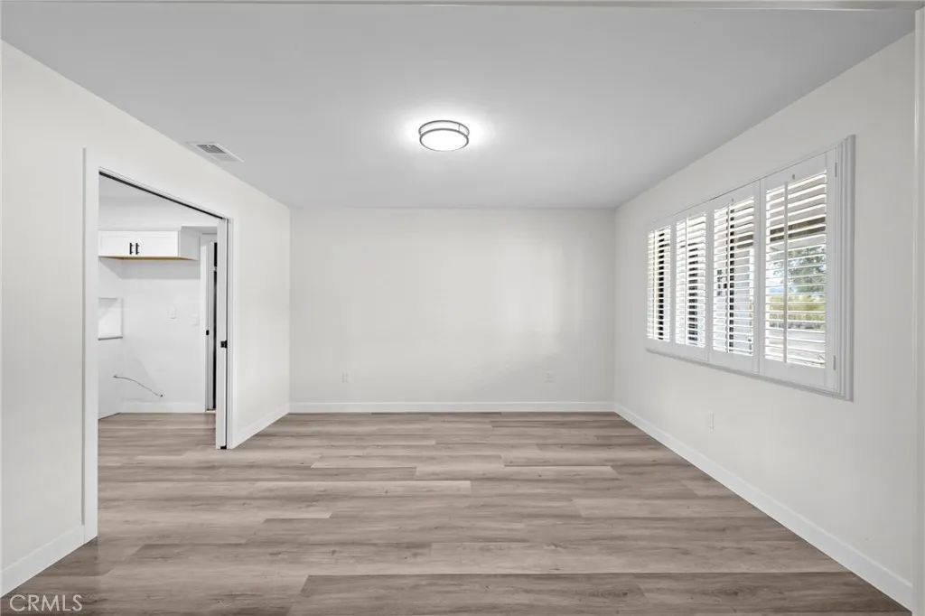 Image 9 of property listing at 27265 Hemet Street, Hemet, CA 92544