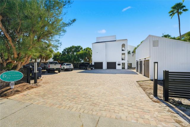 450 BEACH ROAD 3, Sarasota, FL 34242