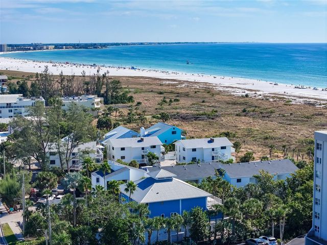 450 BEACH ROAD 3, Sarasota, FL 34242