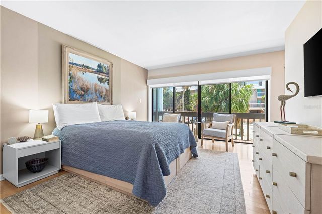 450 BEACH ROAD 3, Sarasota, FL 34242