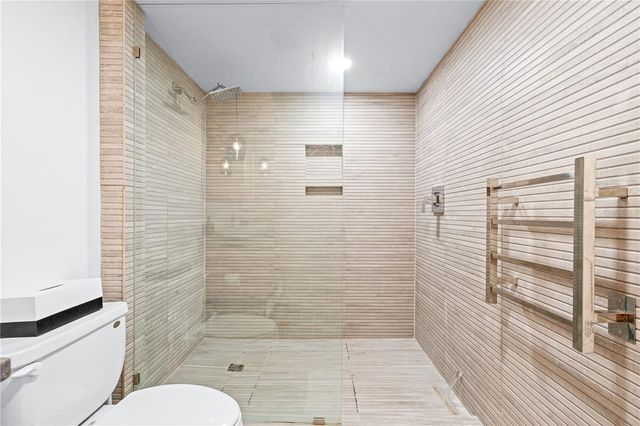 450 BEACH ROAD 3, Sarasota, FL 34242