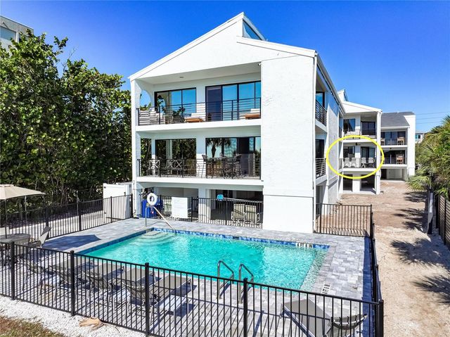 450 BEACH ROAD 3, Sarasota, FL 34242