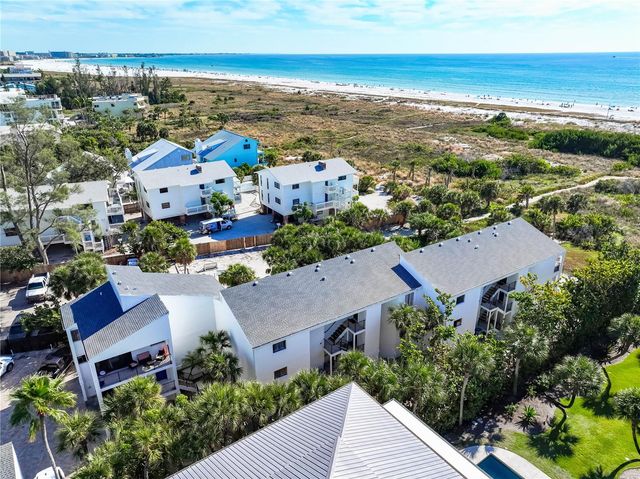 450 BEACH ROAD 3, Sarasota, FL 34242
