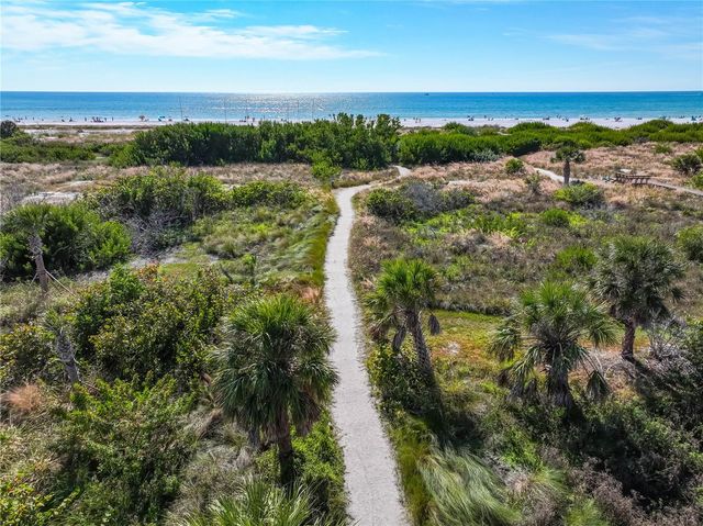 450 BEACH ROAD 3, Sarasota, FL 34242