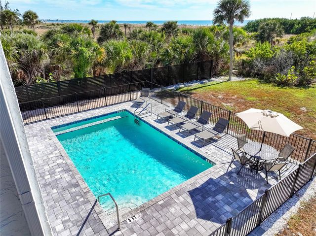 450 BEACH ROAD 3, Sarasota, FL 34242