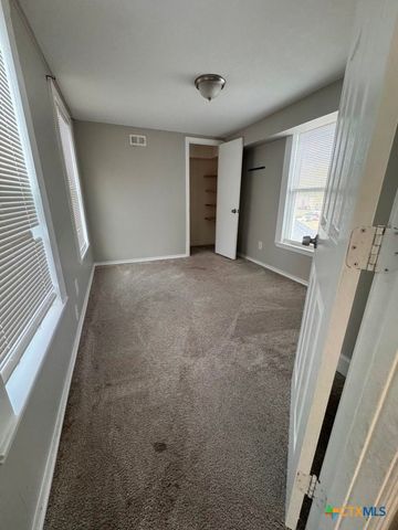 2001 S 9th Street, Temple, TX 76504