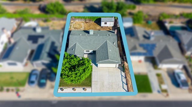 1348 E d, Oakdale, CA 95361