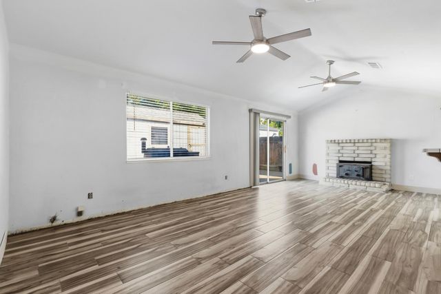 1348 E d, Oakdale, CA 95361