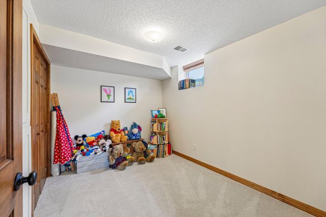 2318 Friendship Lane, Burnsville, MN 55337